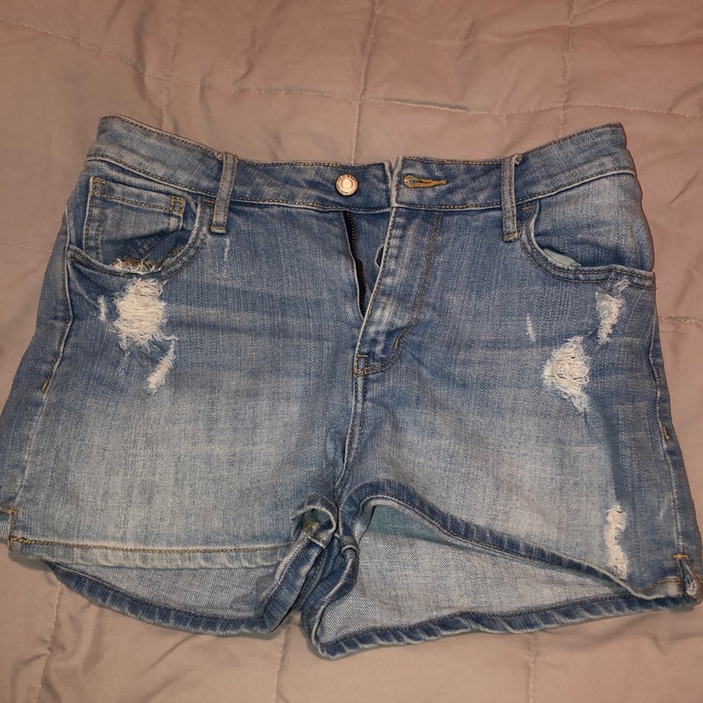 Denim distressed shorts